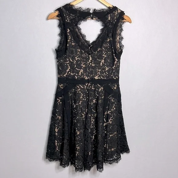 Heartloom Fit and Flare Black Lace Nude Lining Mini Dress size M - Picture 5 of 9